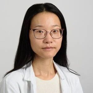 Dr. med. Erika Han